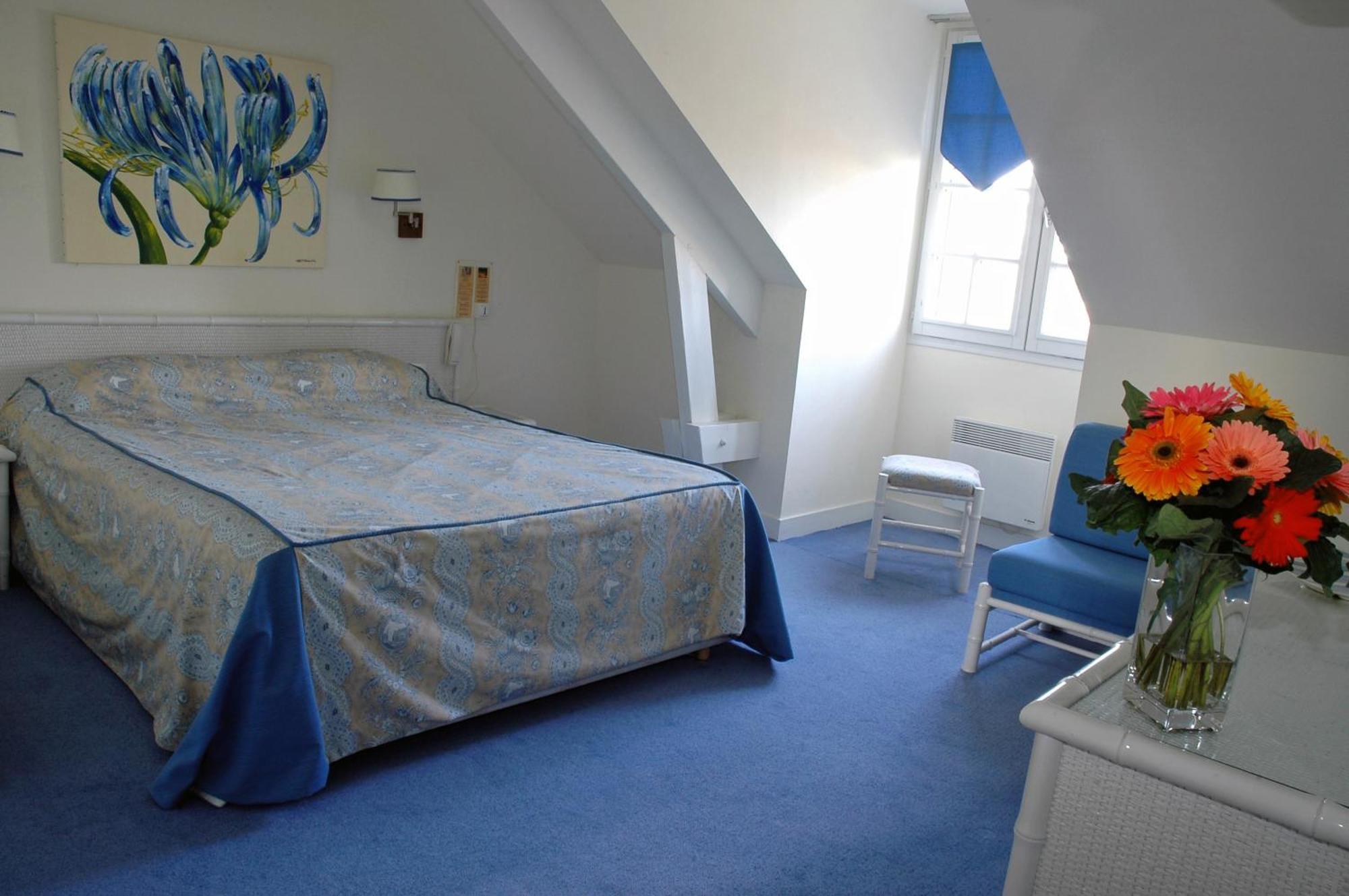 Logis Auberge Du Centre Chitenay Εξωτερικό φωτογραφία