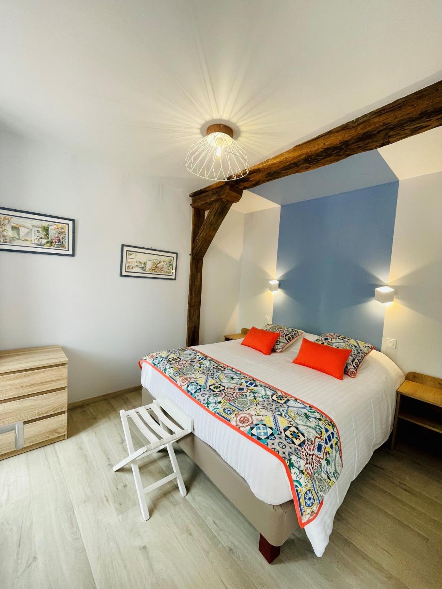 Logis Auberge Du Centre Chitenay Εξωτερικό φωτογραφία